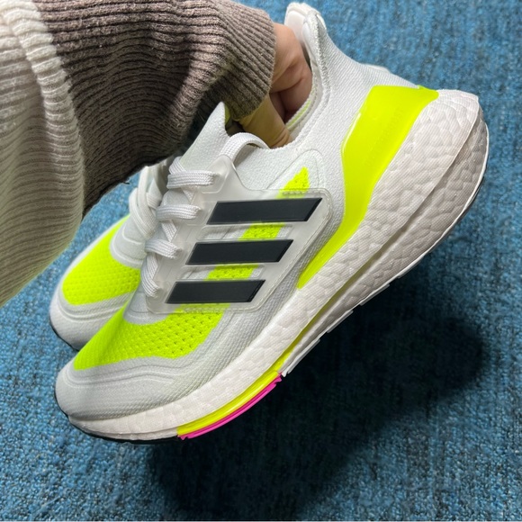 Adidas Ultraboost 21 Sneakers in Solar Yellow Black White - Picture 4 of 10